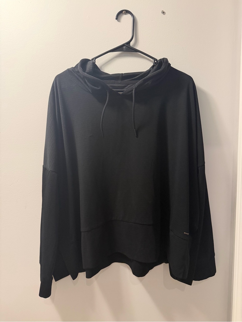 Mondetta Black Hooded Pullover Sweatshirt